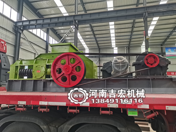 硬脆物料克星!雙齒輥破碎機(jī)輕松破碎硅錳合金,過粉碎率低于5%!